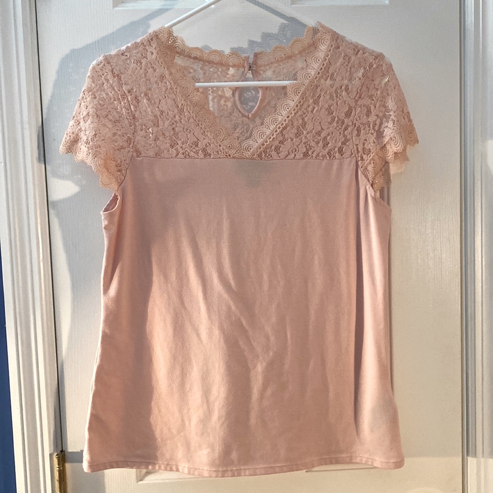 Shirt sleeve tee with lace top